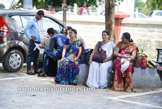 State Govt staff boycott work demanding end to pay disparities 1